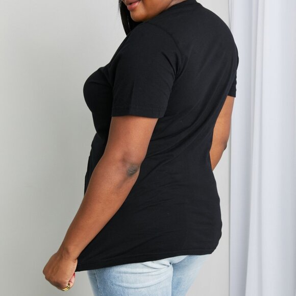 NWT mineB Full Size Butterfly Graphic Tee Shirt - Picture 2 of 2